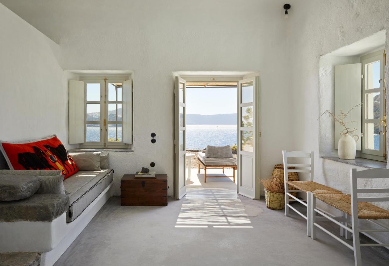 Santa Irini Retreat Hotell Thirasia Exteriör bild