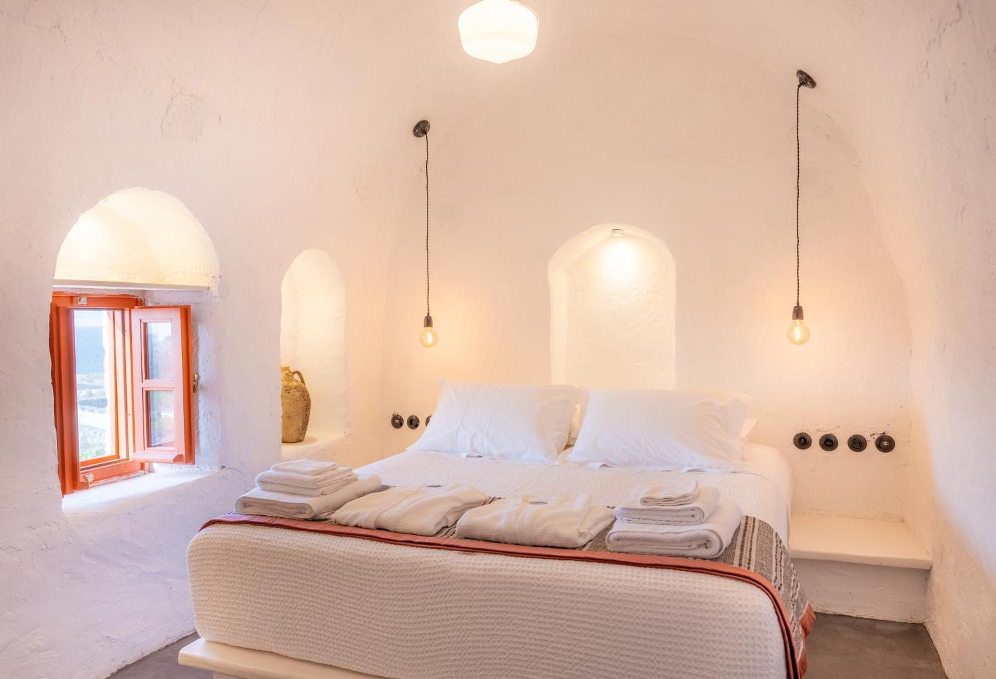 Santa Irini Retreat Hotell Thirasia Exteriör bild